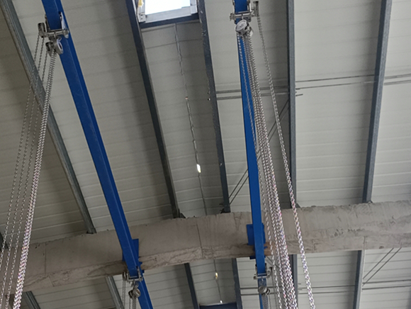 Stainless Steel Hand Chain Hoists in a Factory Workshop